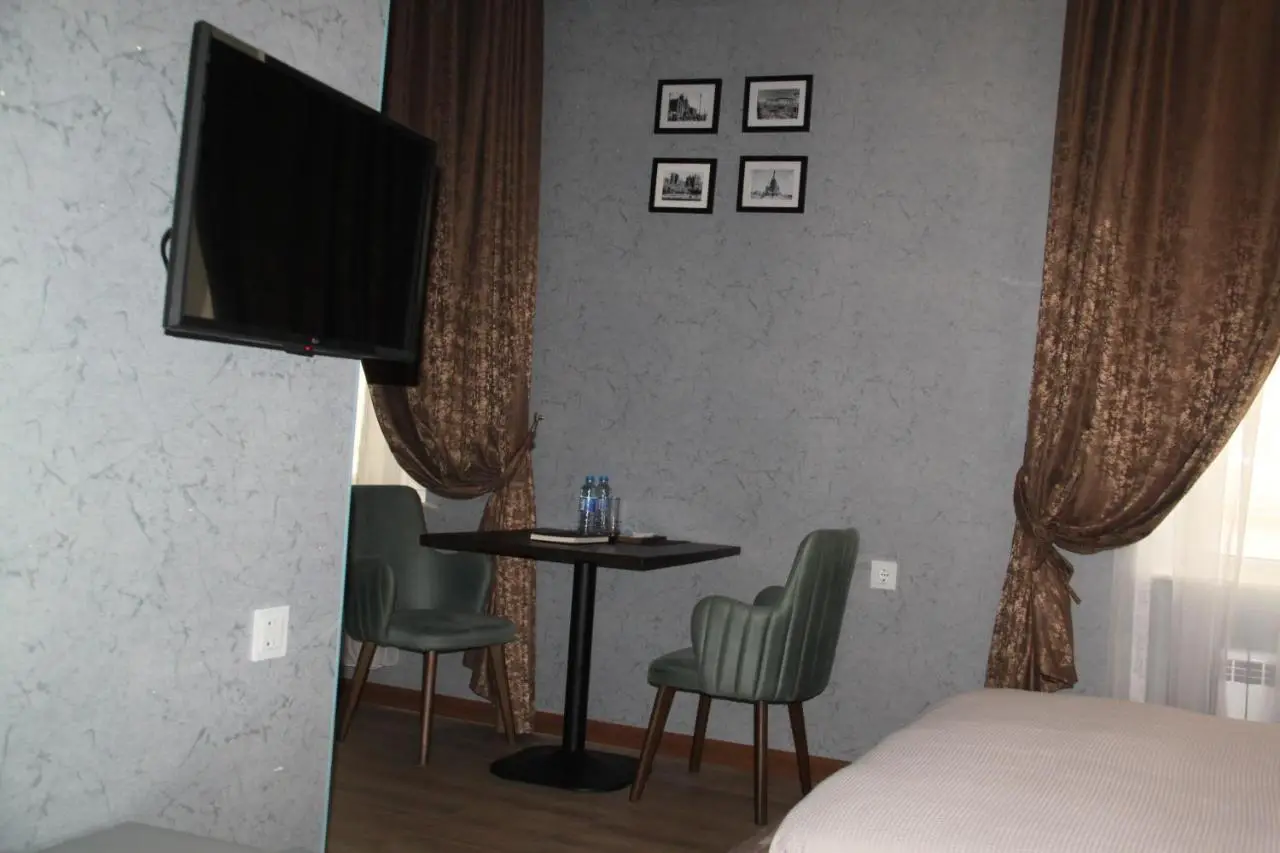 Hotel 1883