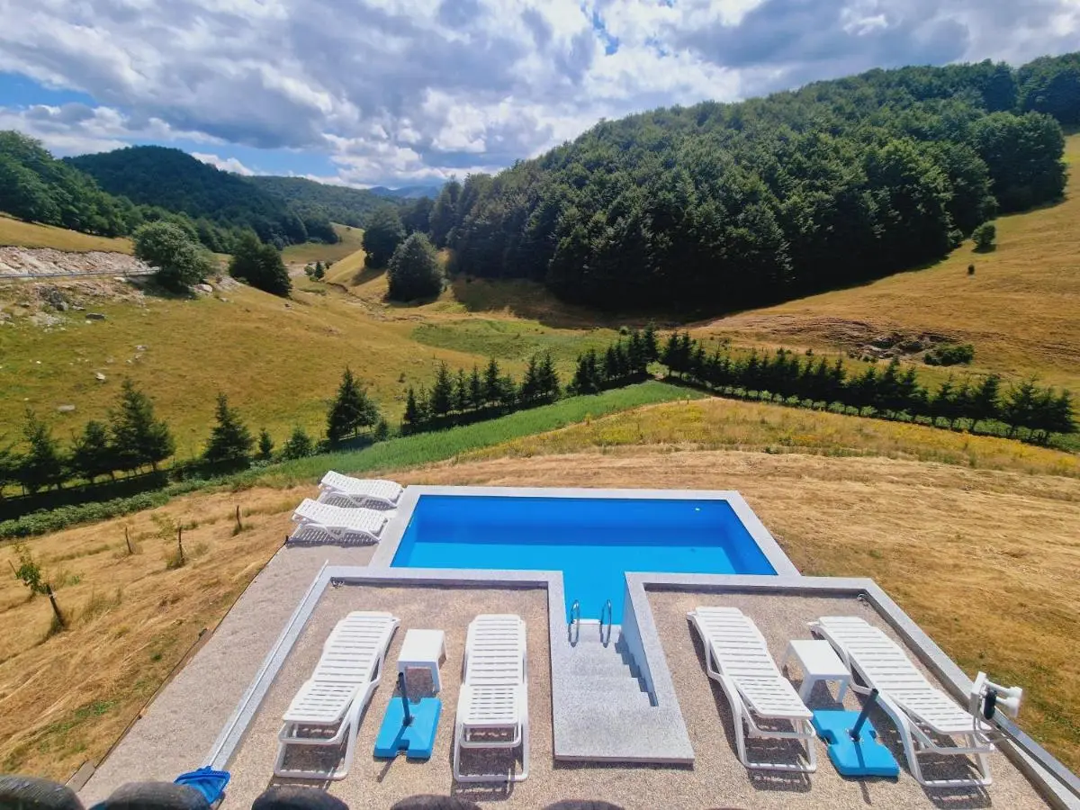 Weekend house NEST Bjelašnica