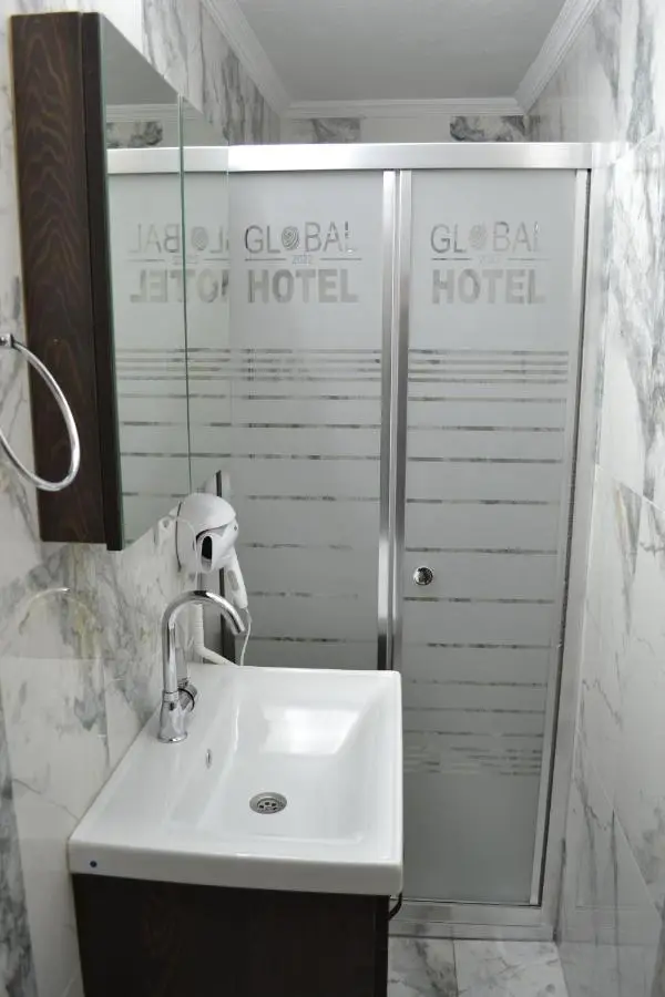 HOTEL GLOBAL 2022