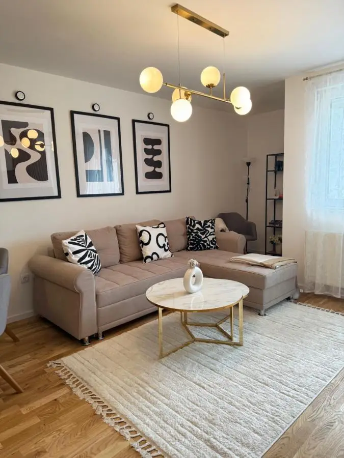 Cozy Flat near Airport & Sarajevo Center, Free Parking