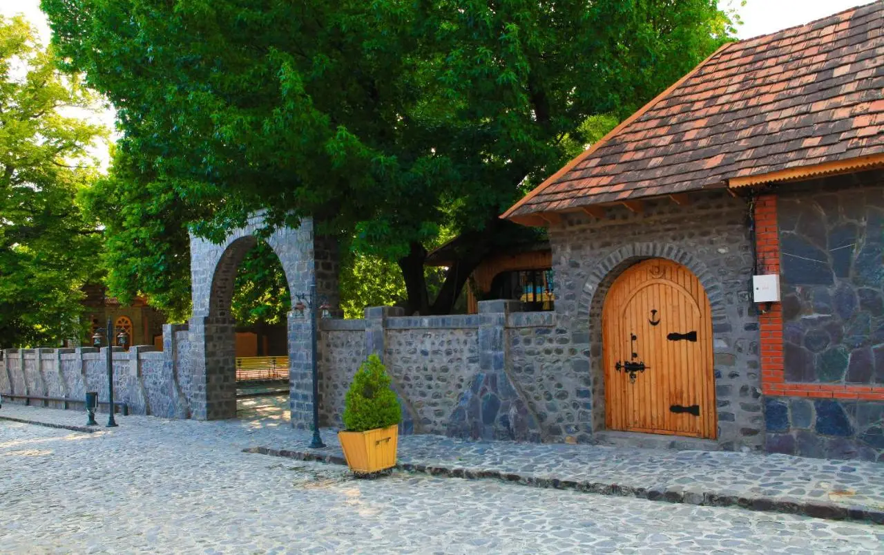 Bergs Hotel And Restaurant