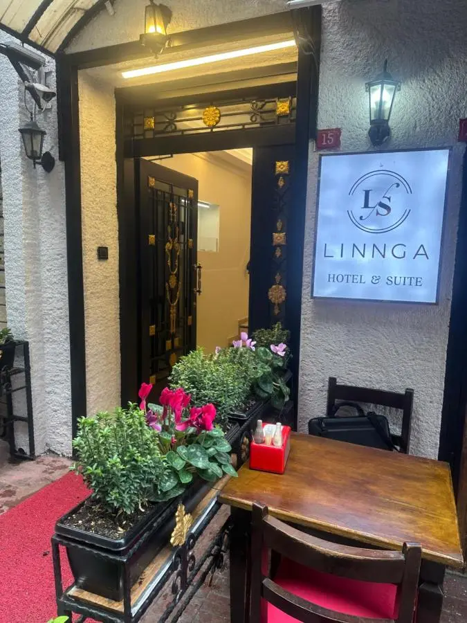 LINNGA HOTEL & SUITE