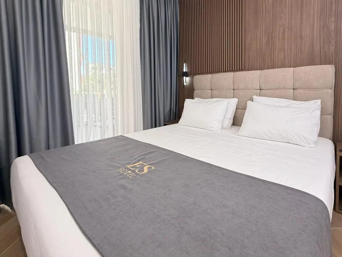 ES Hotel
