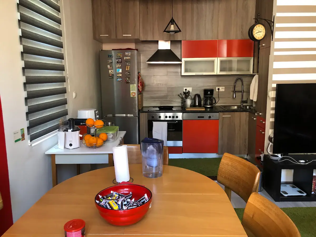 Shared apartment!!