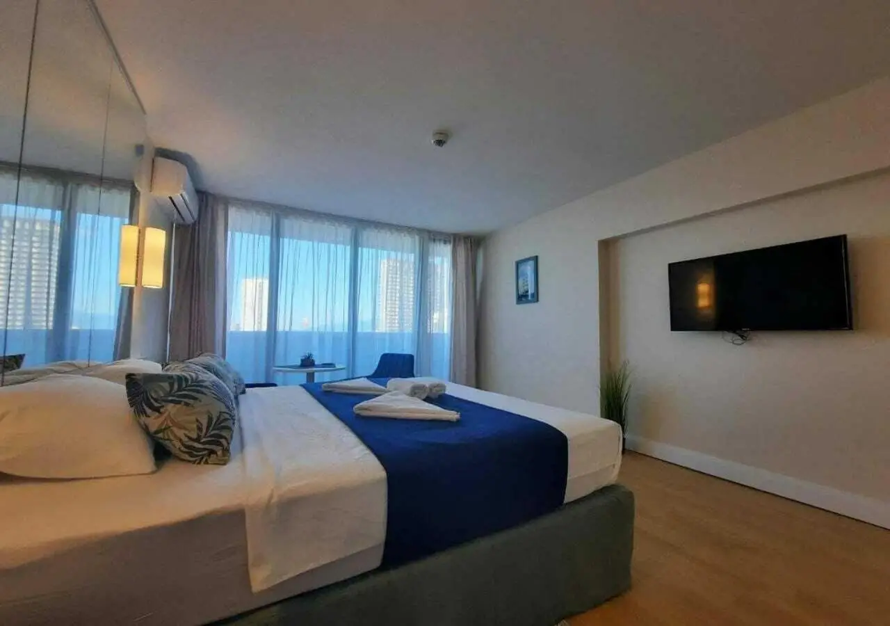 Aparthotel Orbi City sea view