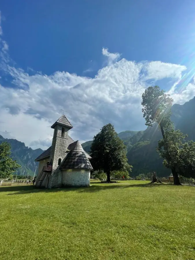 Rupa Guest House
