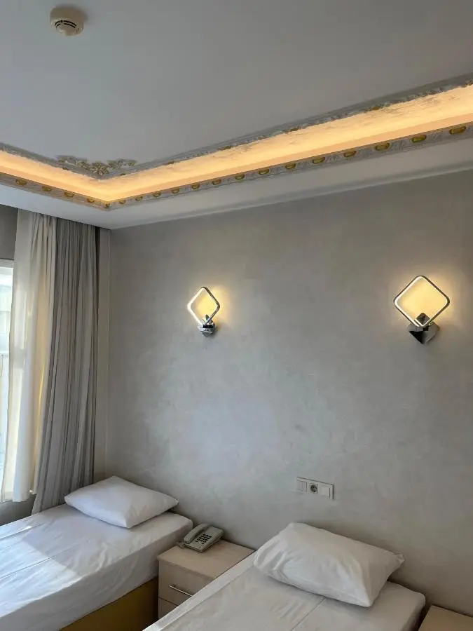 Adil Konak Hotel