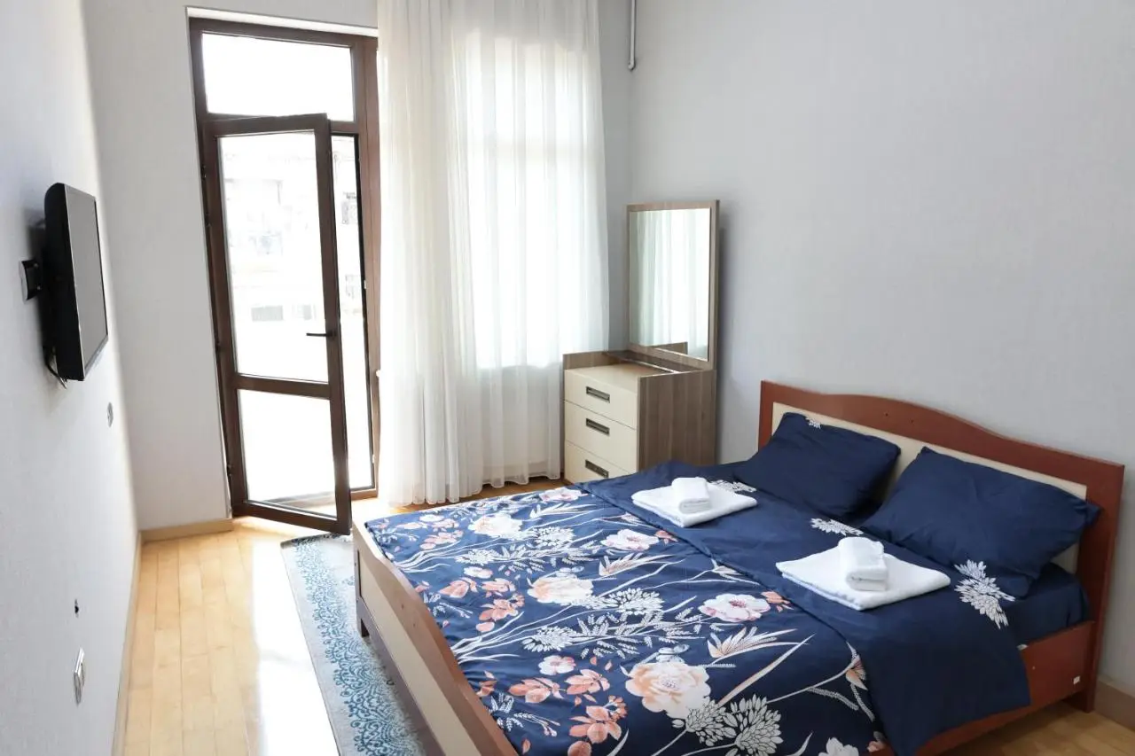 2 bathrooms apartment