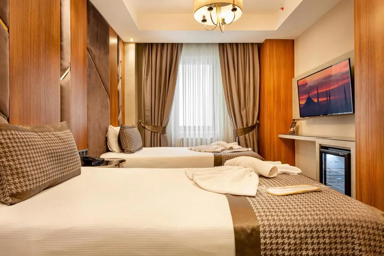 Santra Hotel