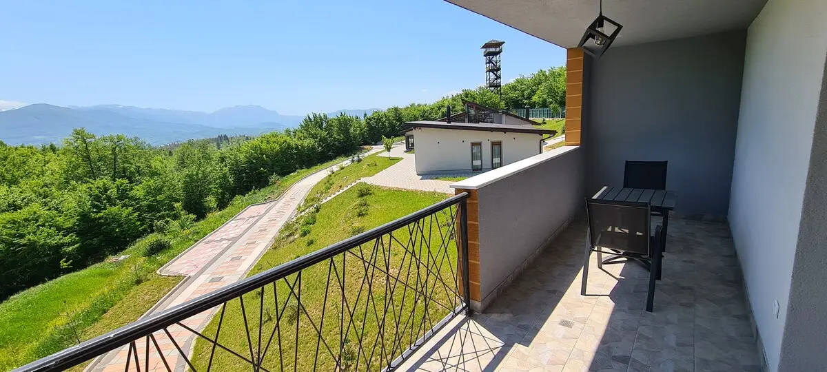 Apartment, 4BDR, shared pool