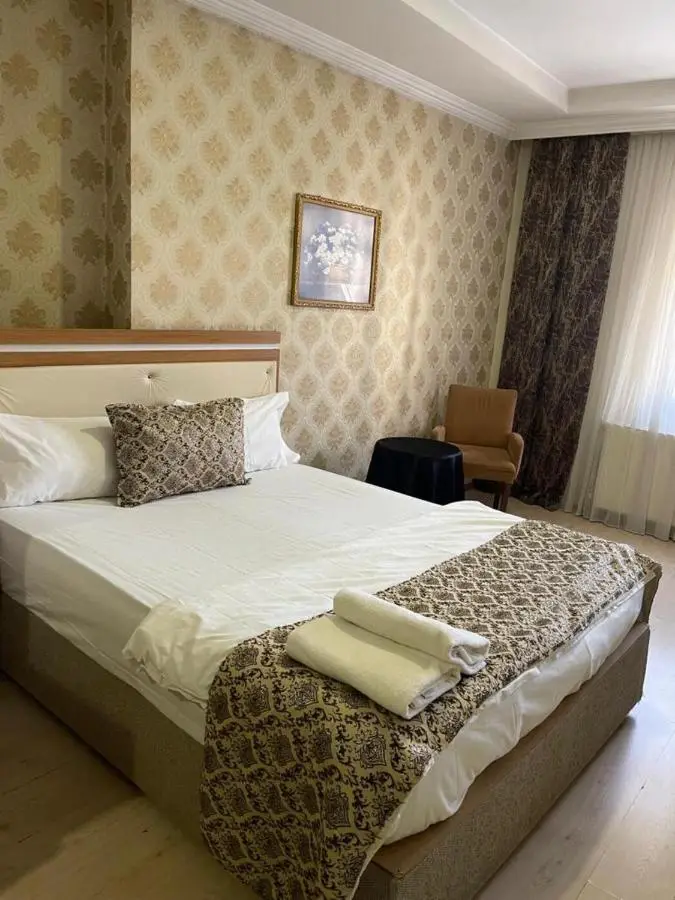 Dimet Park Hotel