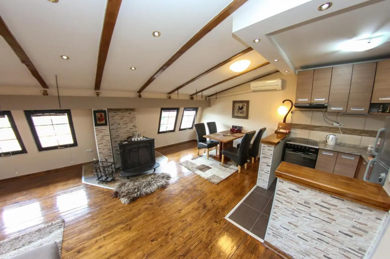 Apartments Cyrano 1&2