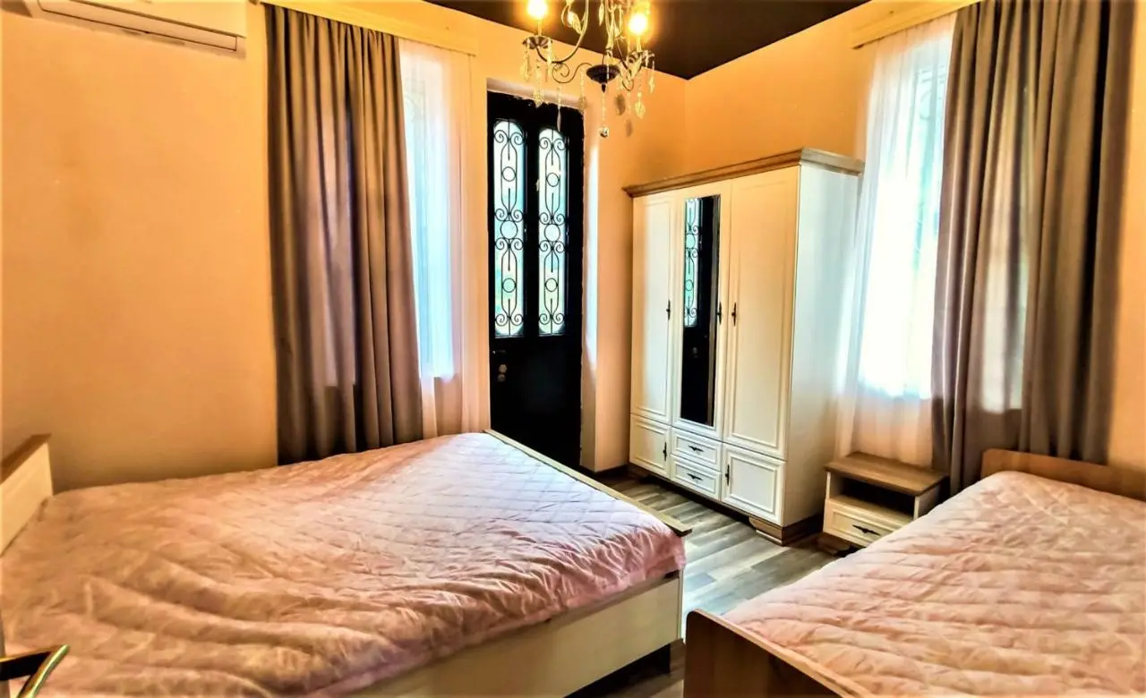 Mango's Guesthouse