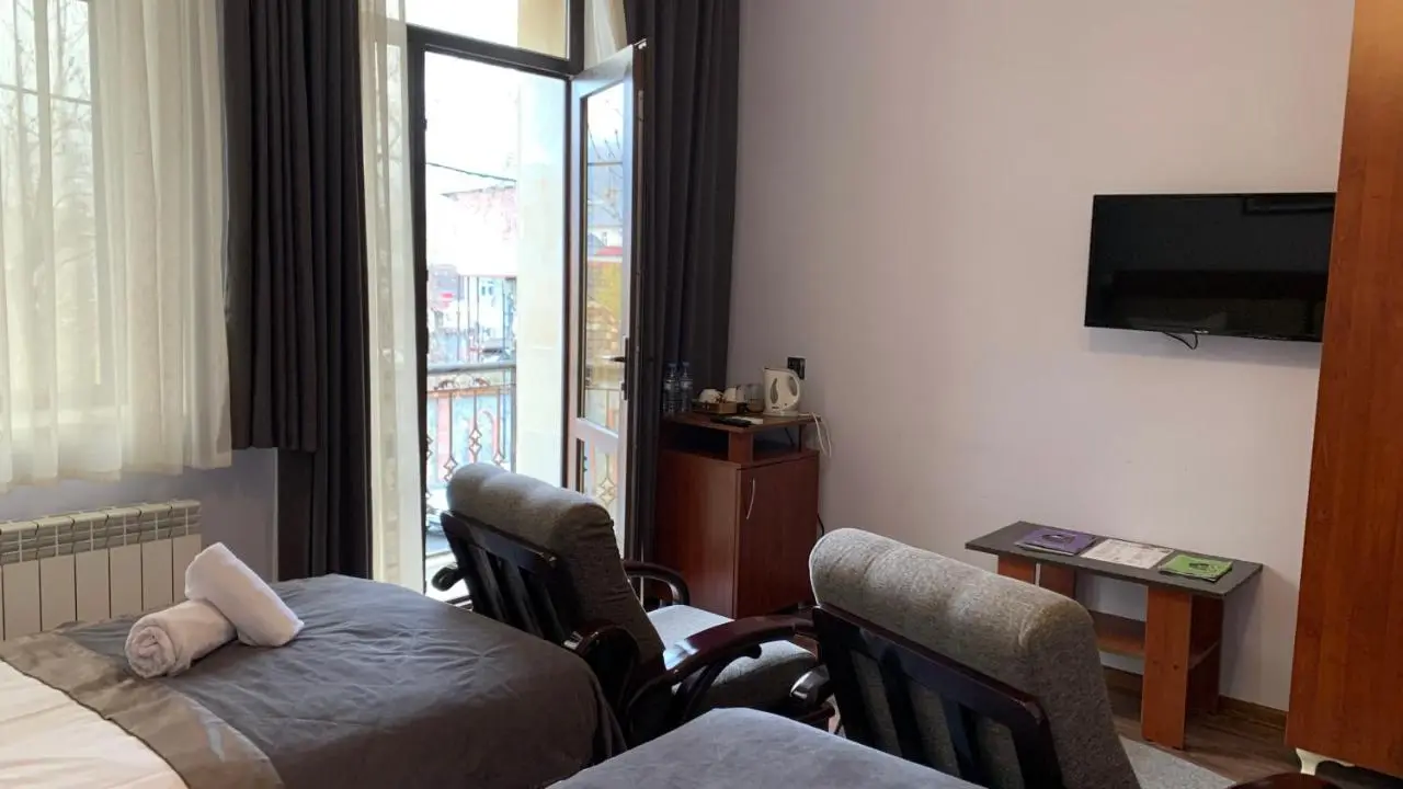 Yaffle Inn Shaki Boutique Hotel