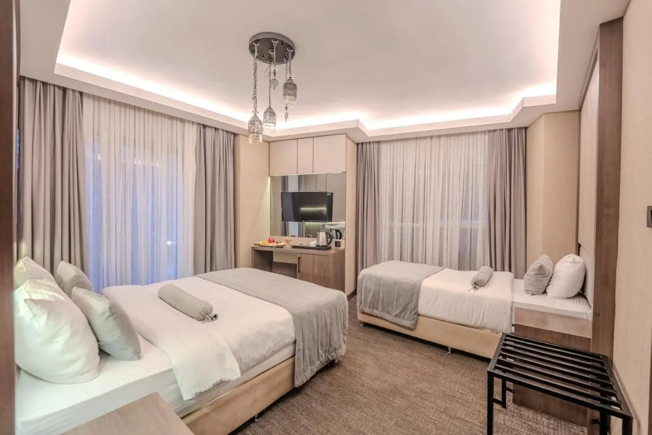BEST GARDEN HOTEL