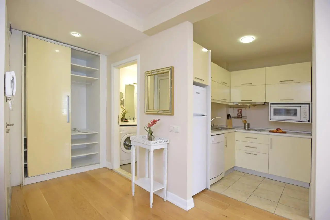Cheya Sisli BNB Medical & Business City Center Tesvikiye Suites and Apartments
