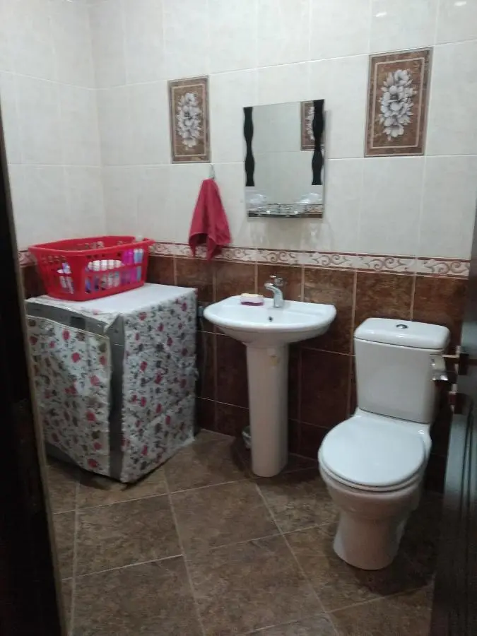 Cozy House in Bina, Bolluq