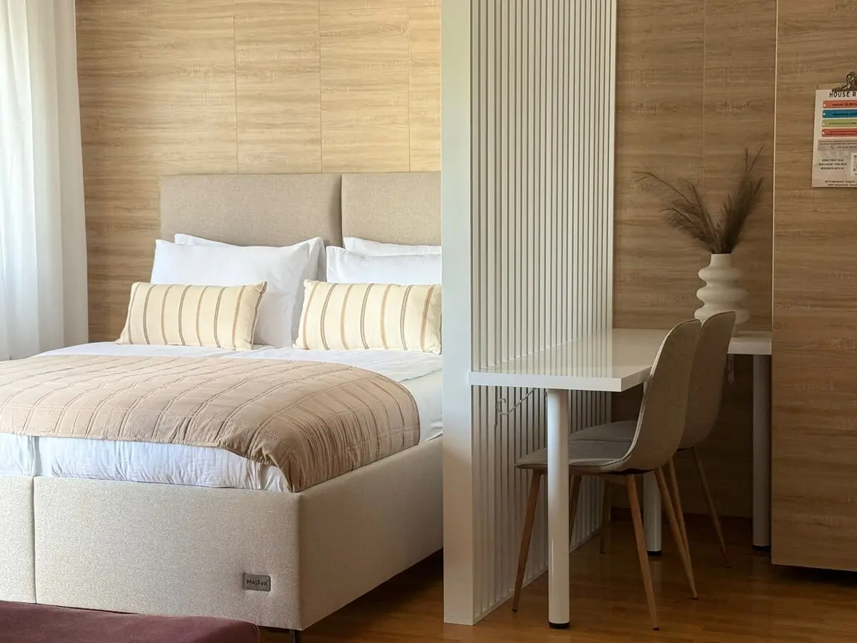 Merak - Two bedroom apartment + Free parking