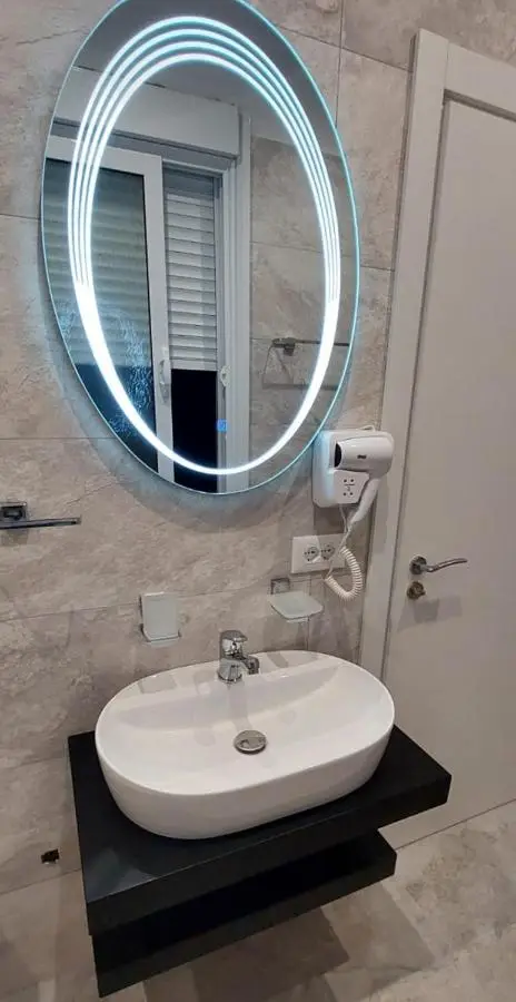 HOTEL KRISTAL