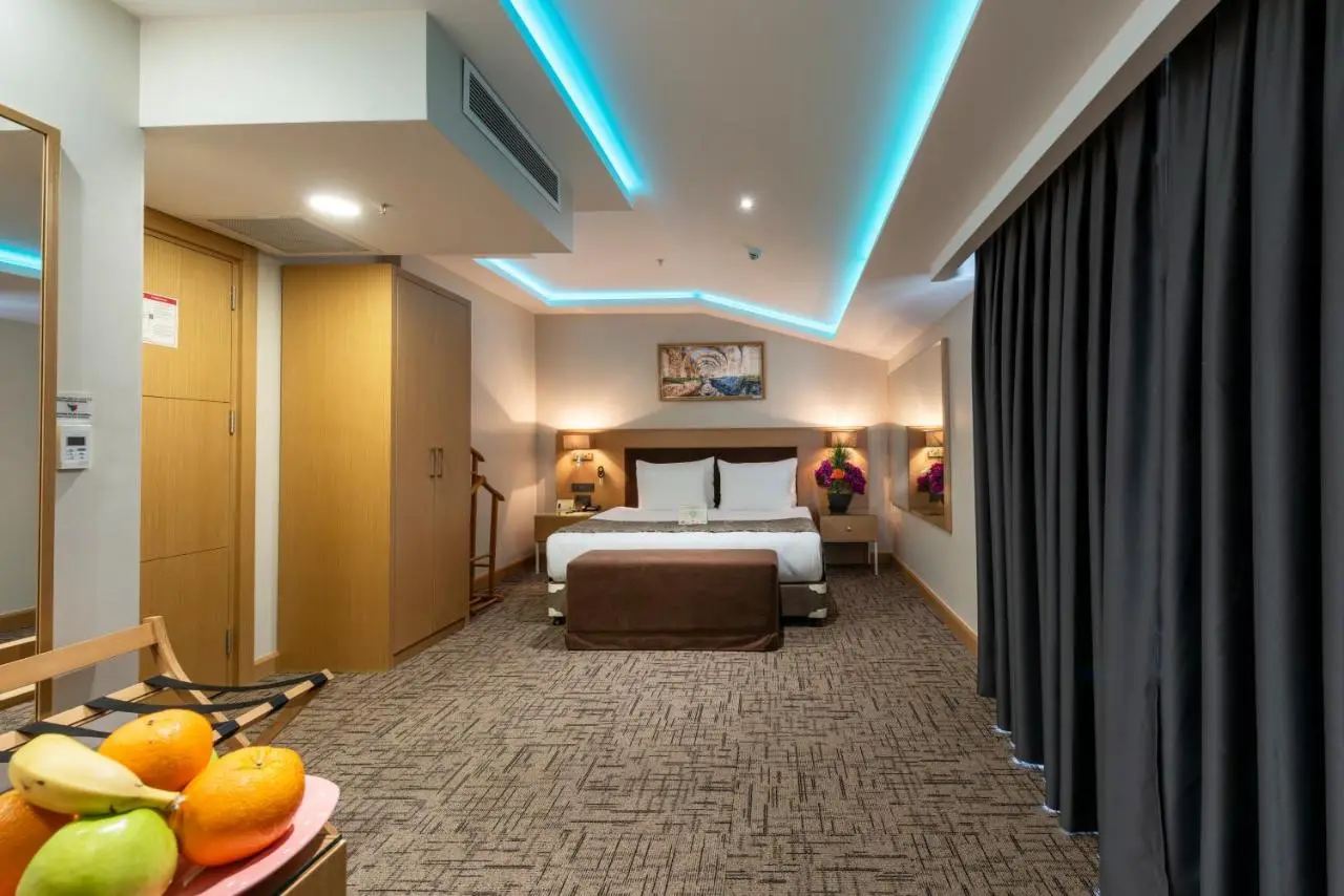 Hotel Boursier 2 & Spa