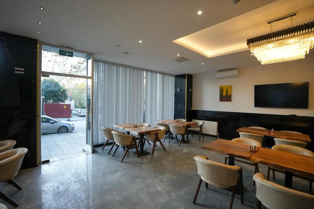 Business Life Hotel Güneşli