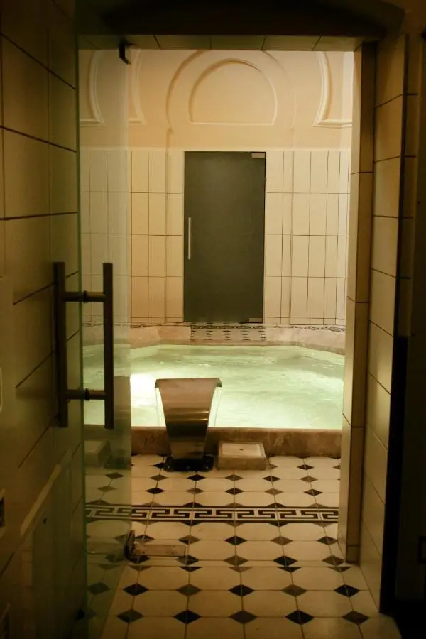 İsa Begov Hamam Hotel