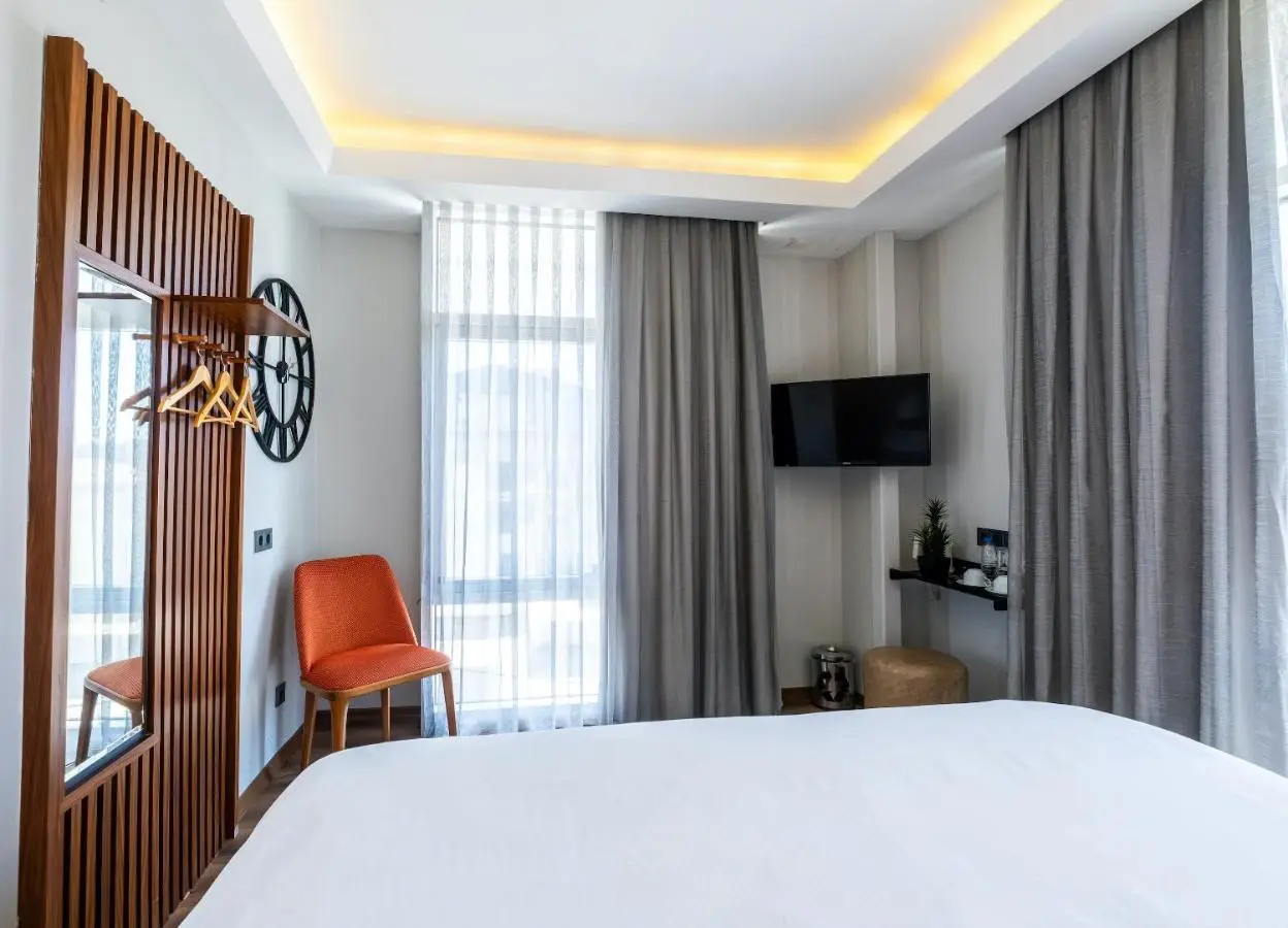 Discovery Hotel