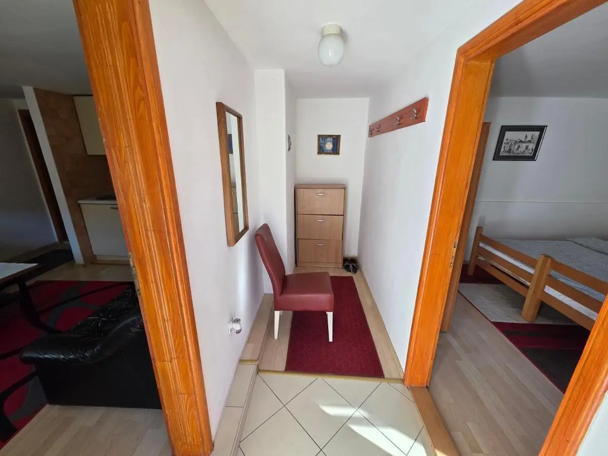 Apartment near center