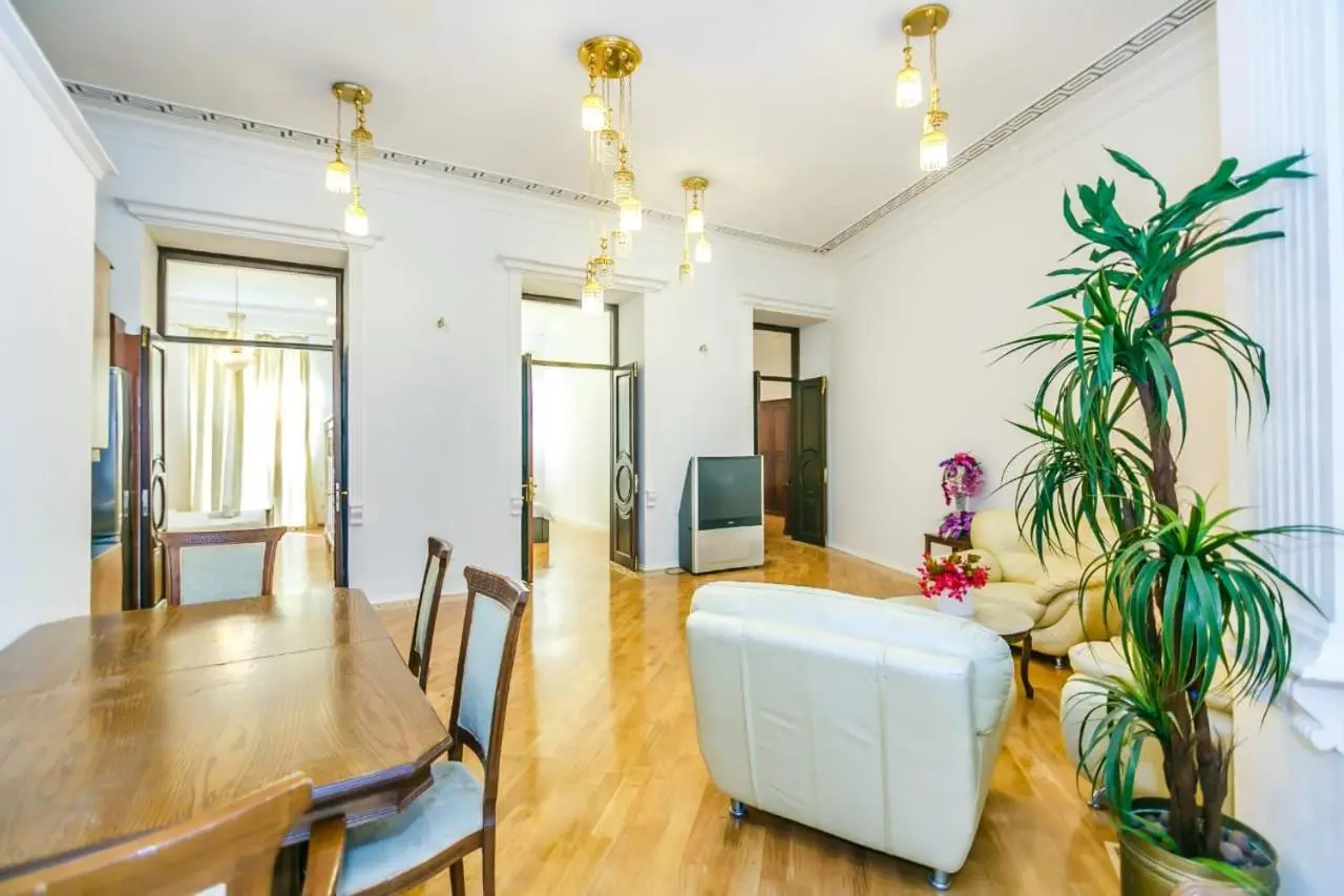 White Apartment In The Nizami Street