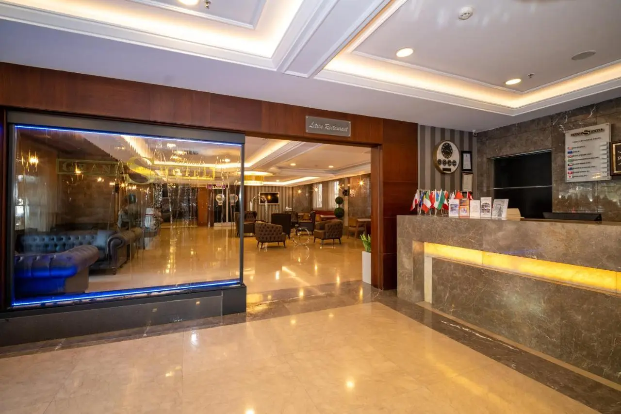 Grand S Hotel