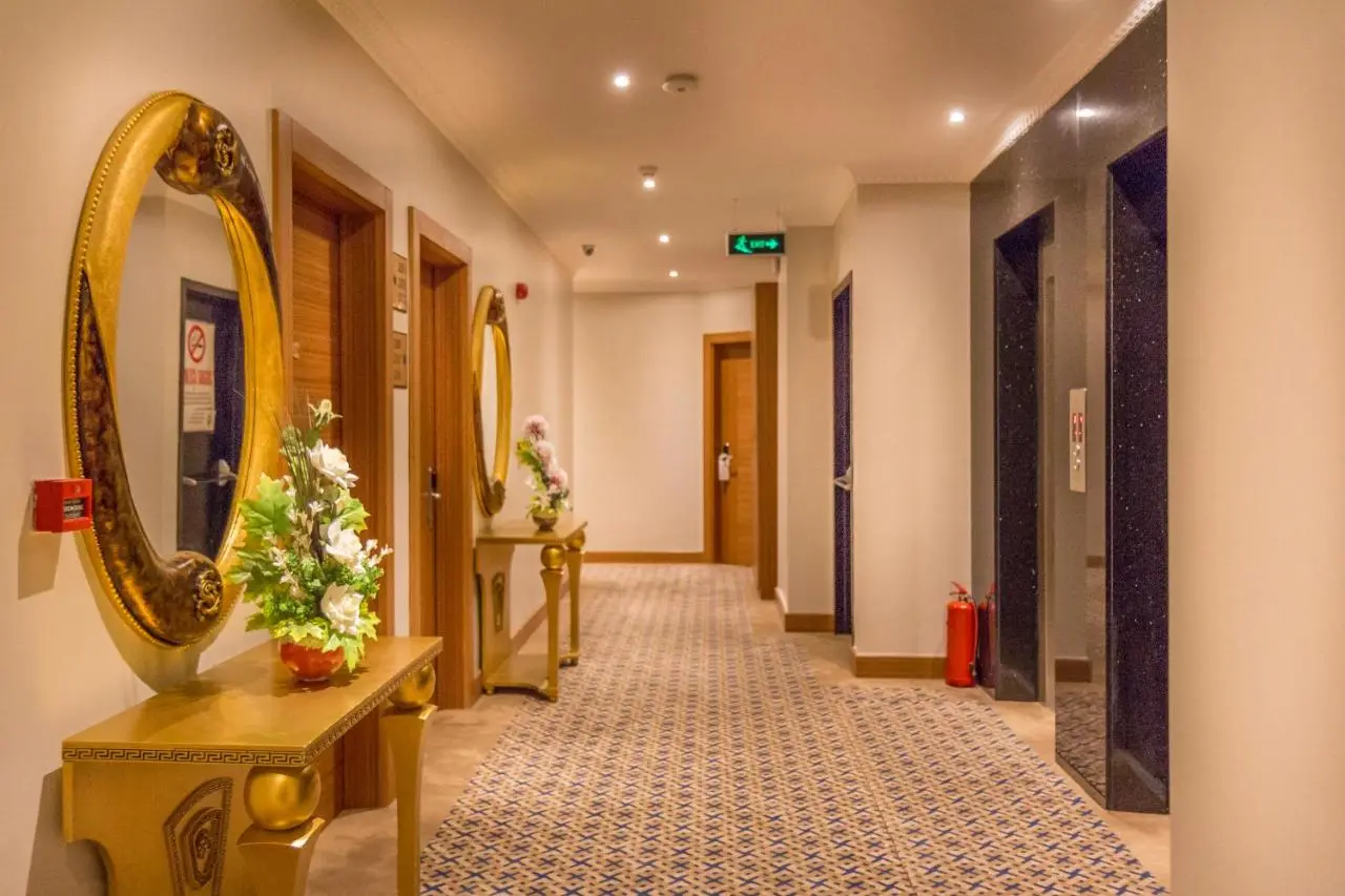 Grand Rosa Hotel