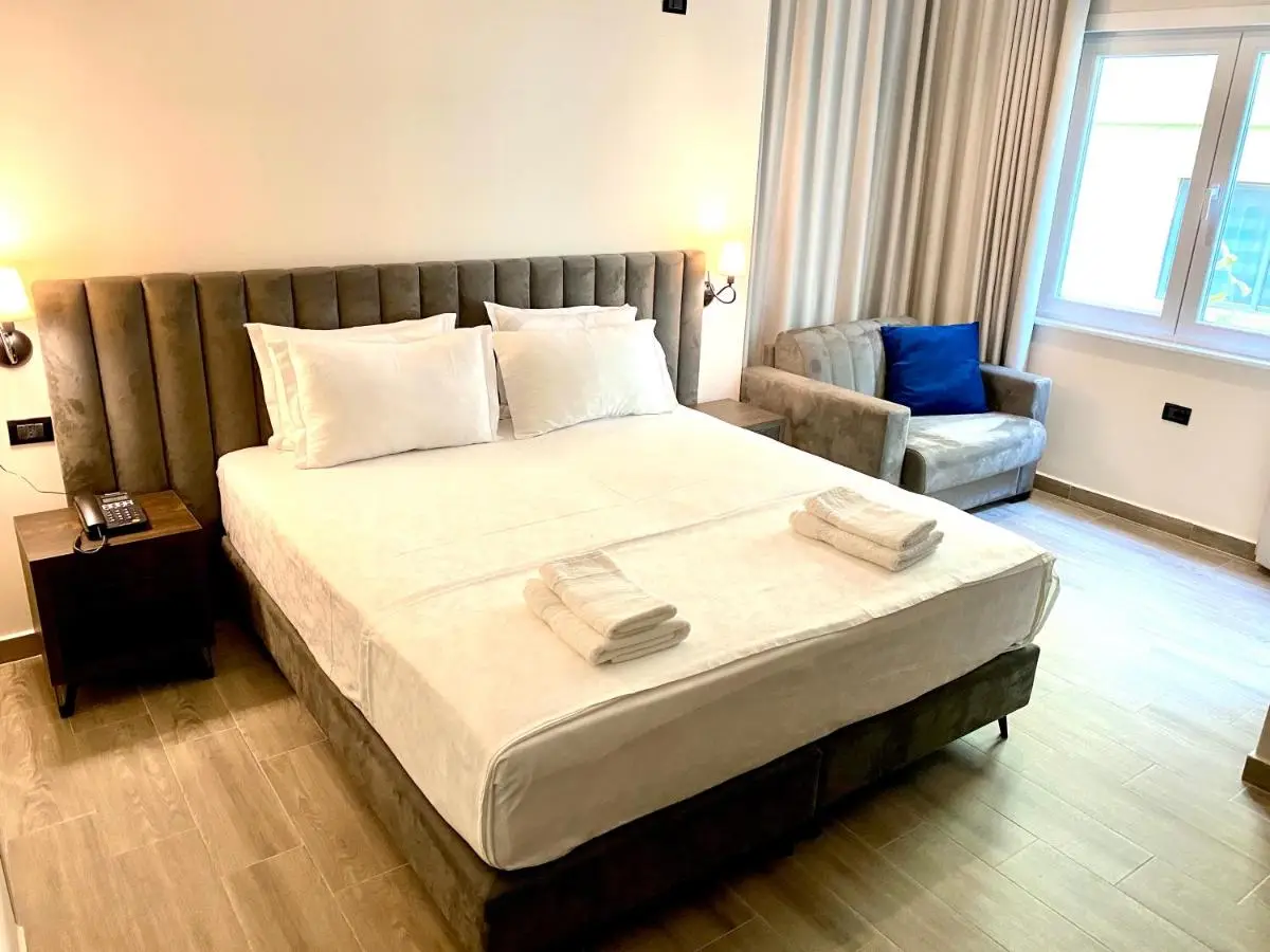 Venis Hotel