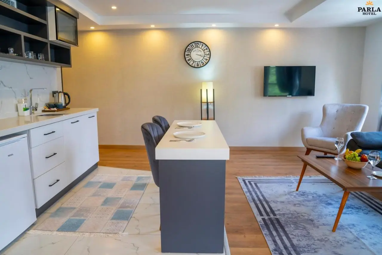 Parla Suite Hotel