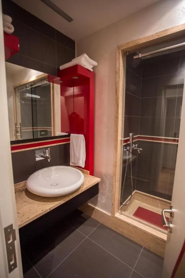 Armoni Residence & Hotel