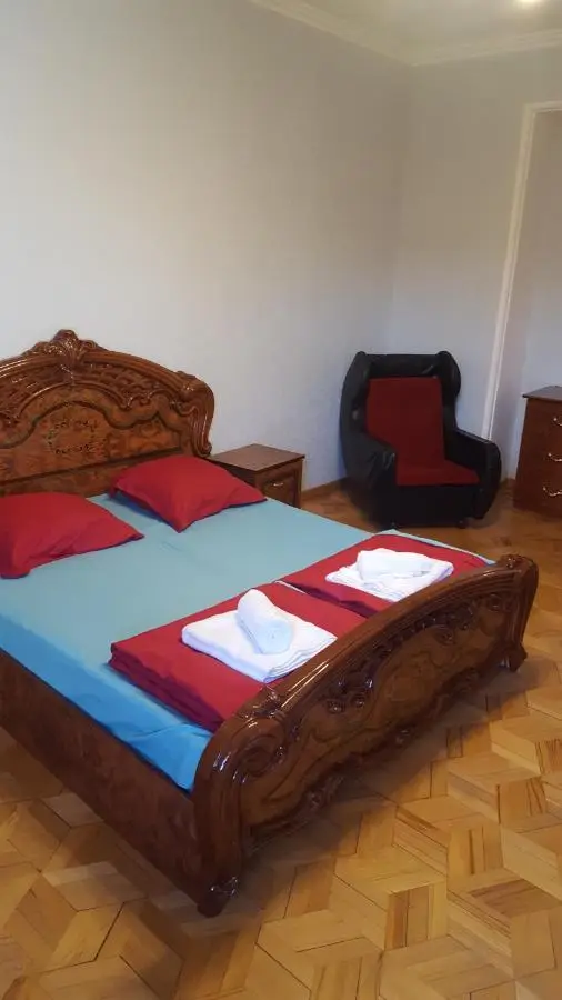 Apartment on Botanikuri