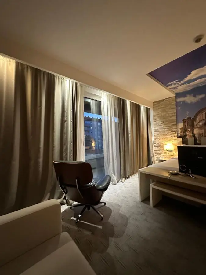 Hotel Nar
