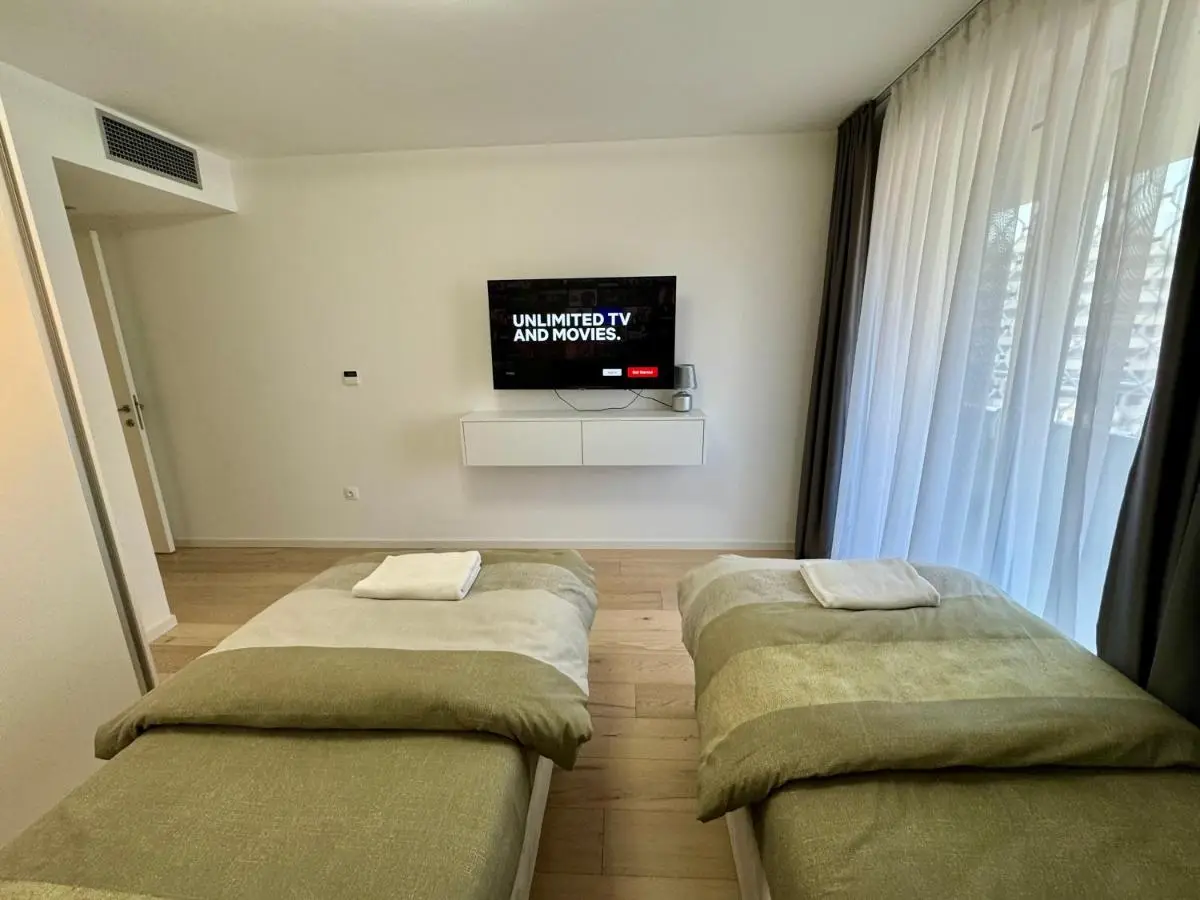 Lux Sarajevo Waves 2bdr apartment with private parking