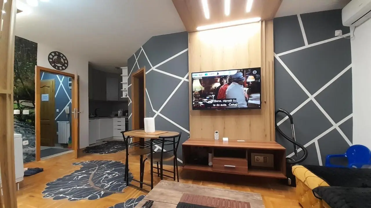 JACUZZI for RELAX - HOLLYWOOD Apartment, STUP, Sarajevo