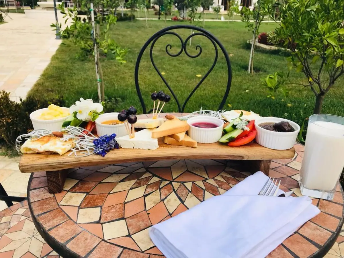 Vinea Resort
