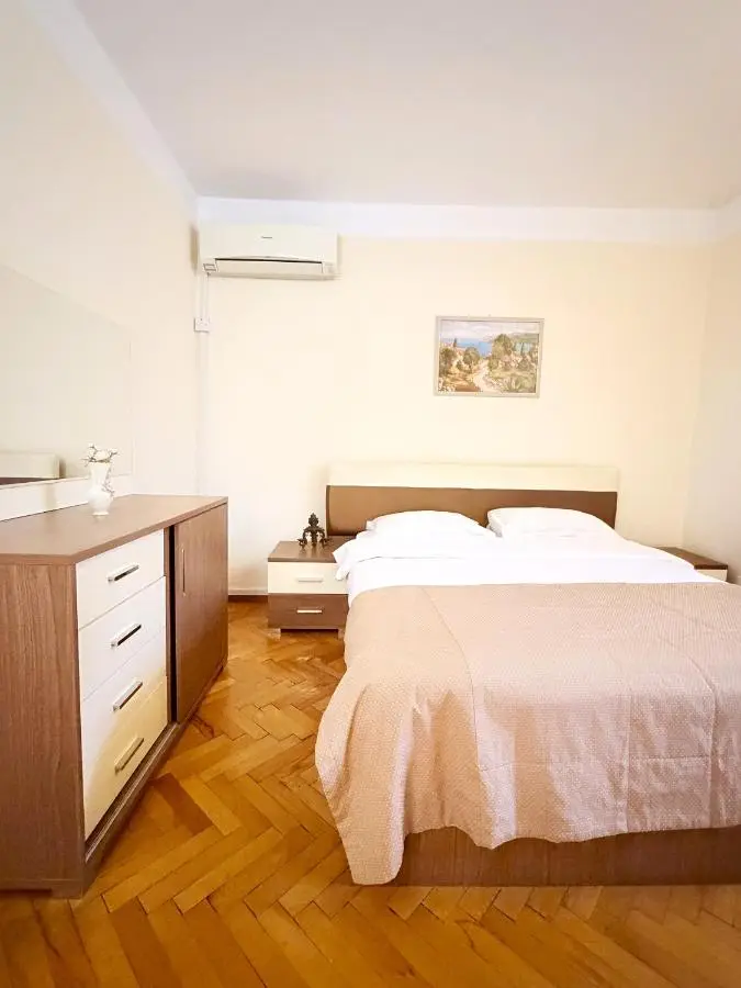 La Mia Apartment Formula 1 view
