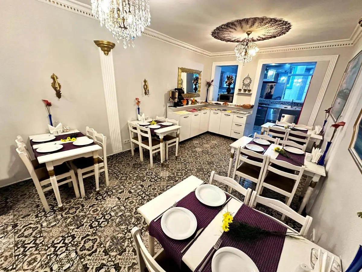 Modern Sultan Hotel