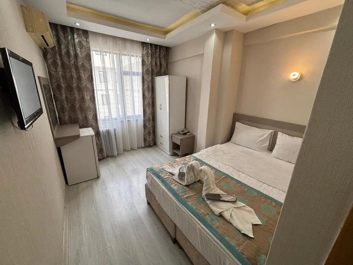 Fly Hotel