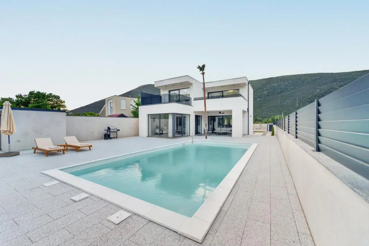 Villa Tadea