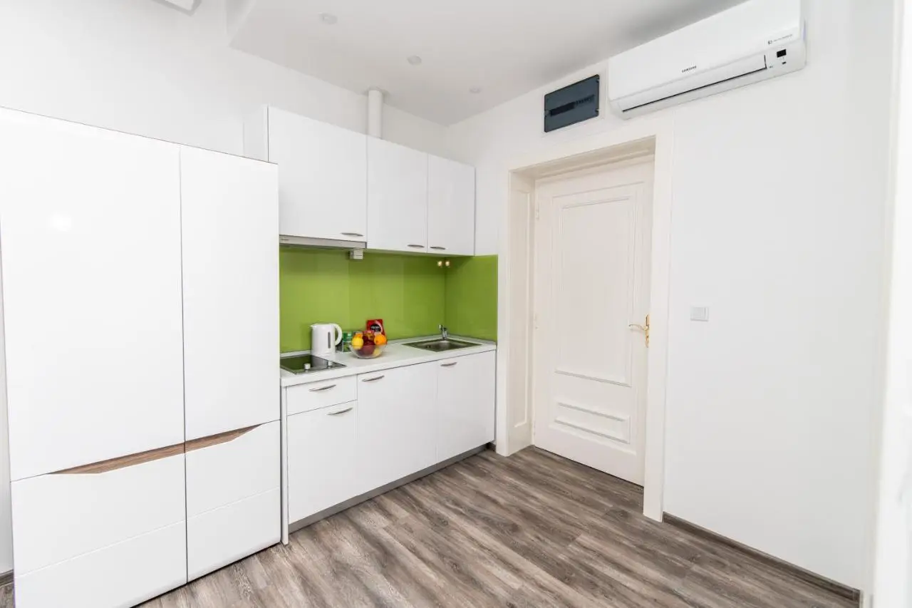 Modern studio for 3 people in the Heart of the City Center
