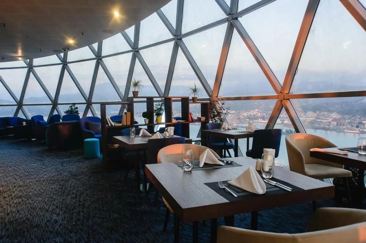 Batumi Center 3 Rooms City Side
