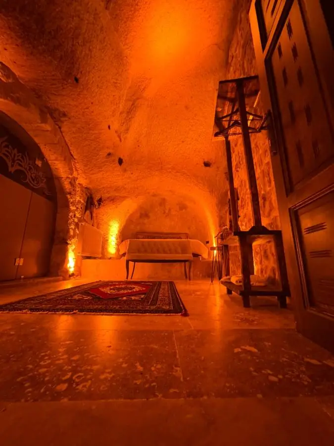 Euphoria Cave House