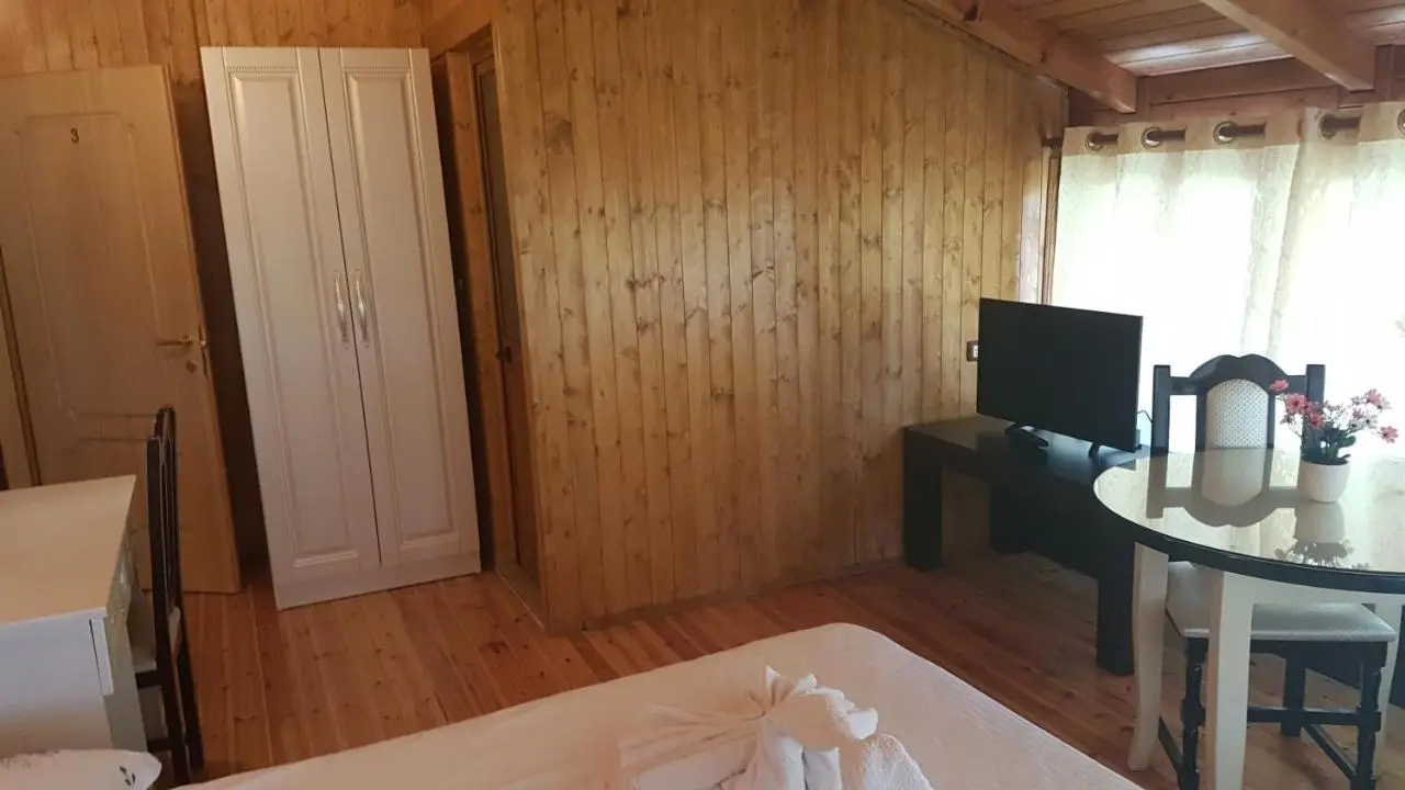 Hotel Vataksi