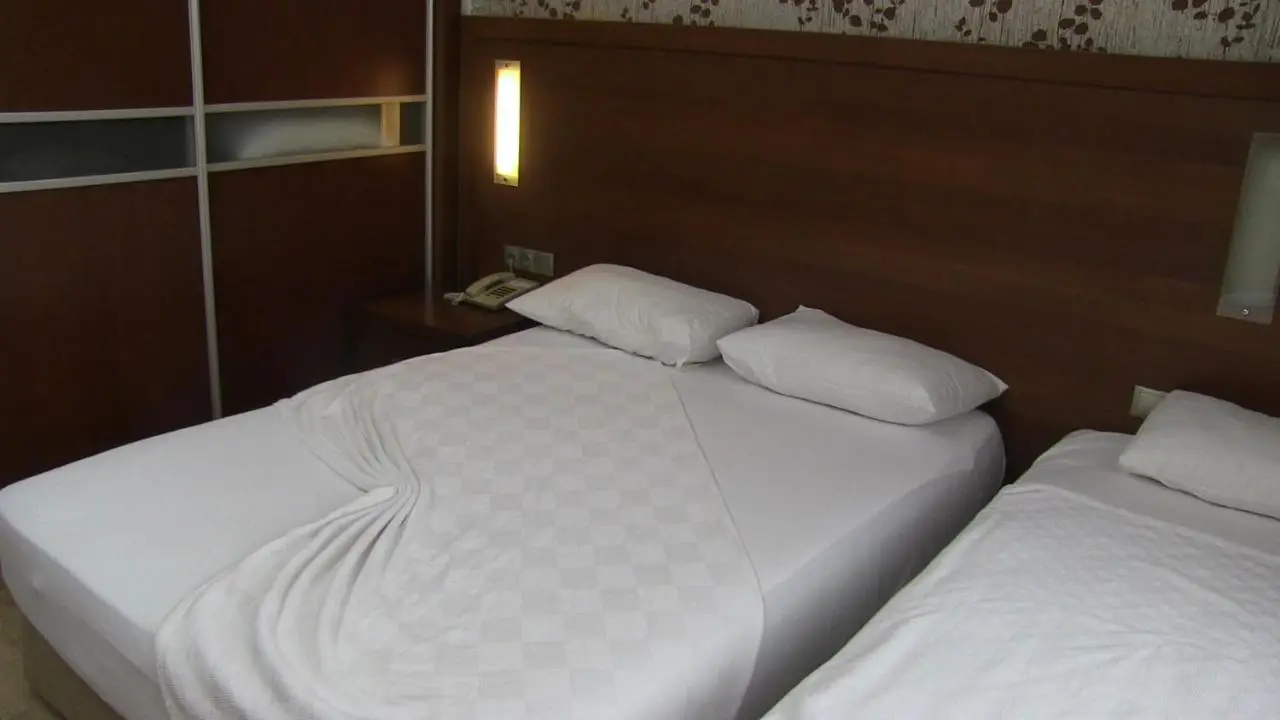 Paluri Otel Hopa