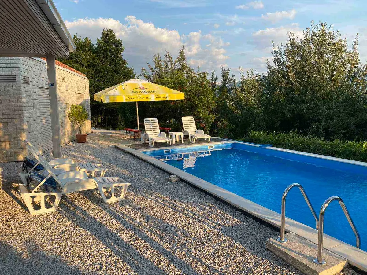 Woodrock Villa