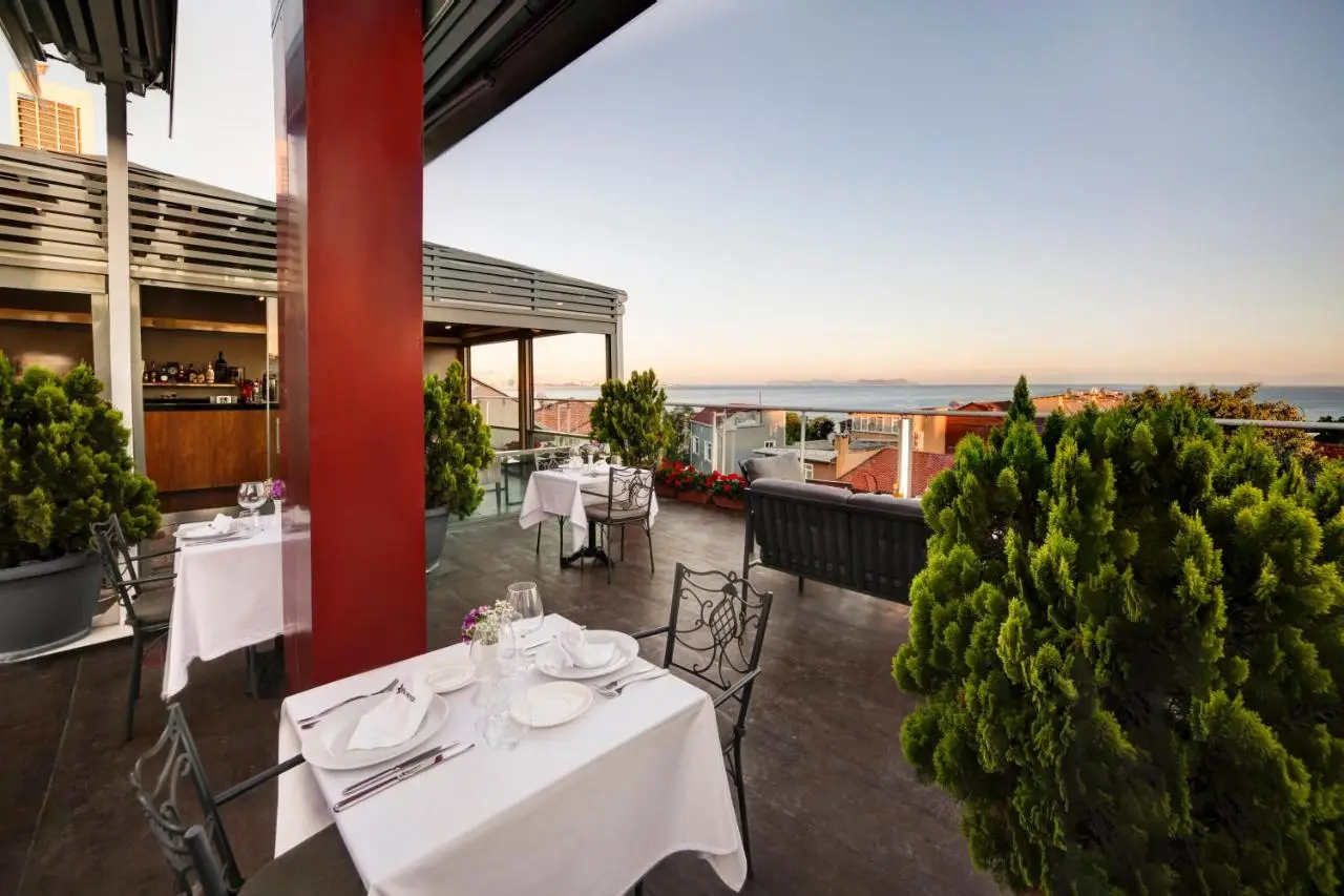 Almina Guest House